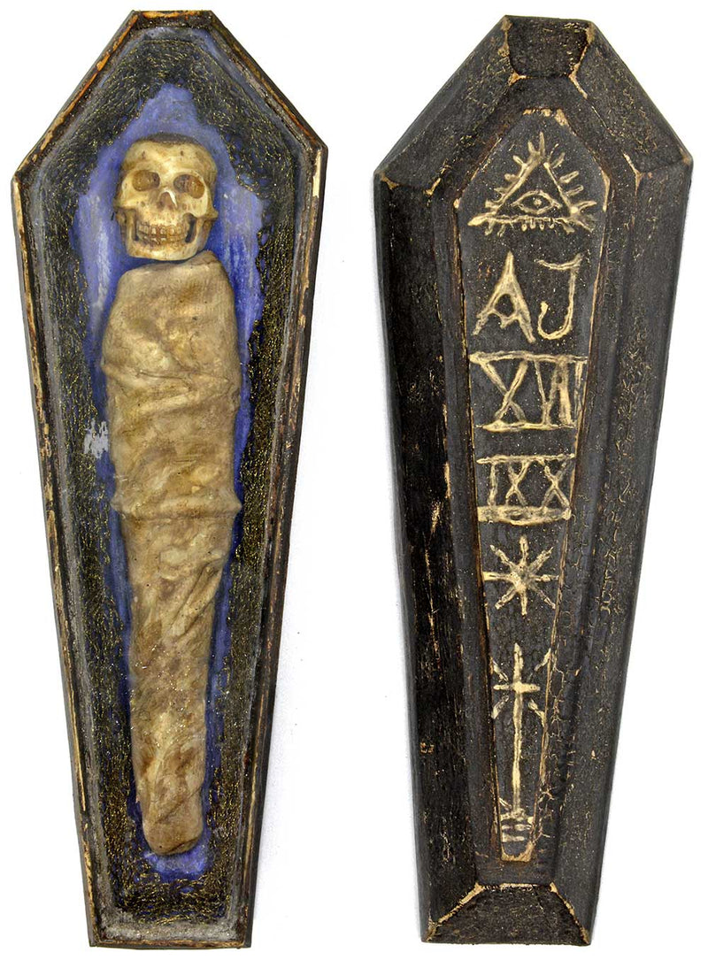 Todlein, german memento mori, antique skeleton in coffin